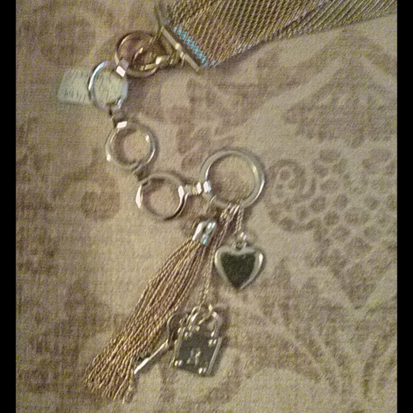 36-42" Cache Gold Heart Key Tassle Chain B… - Picture 4 of 6